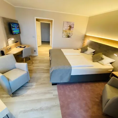 מלון Wattenkieker 3*